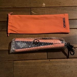 Amika Limited Edition Straightener